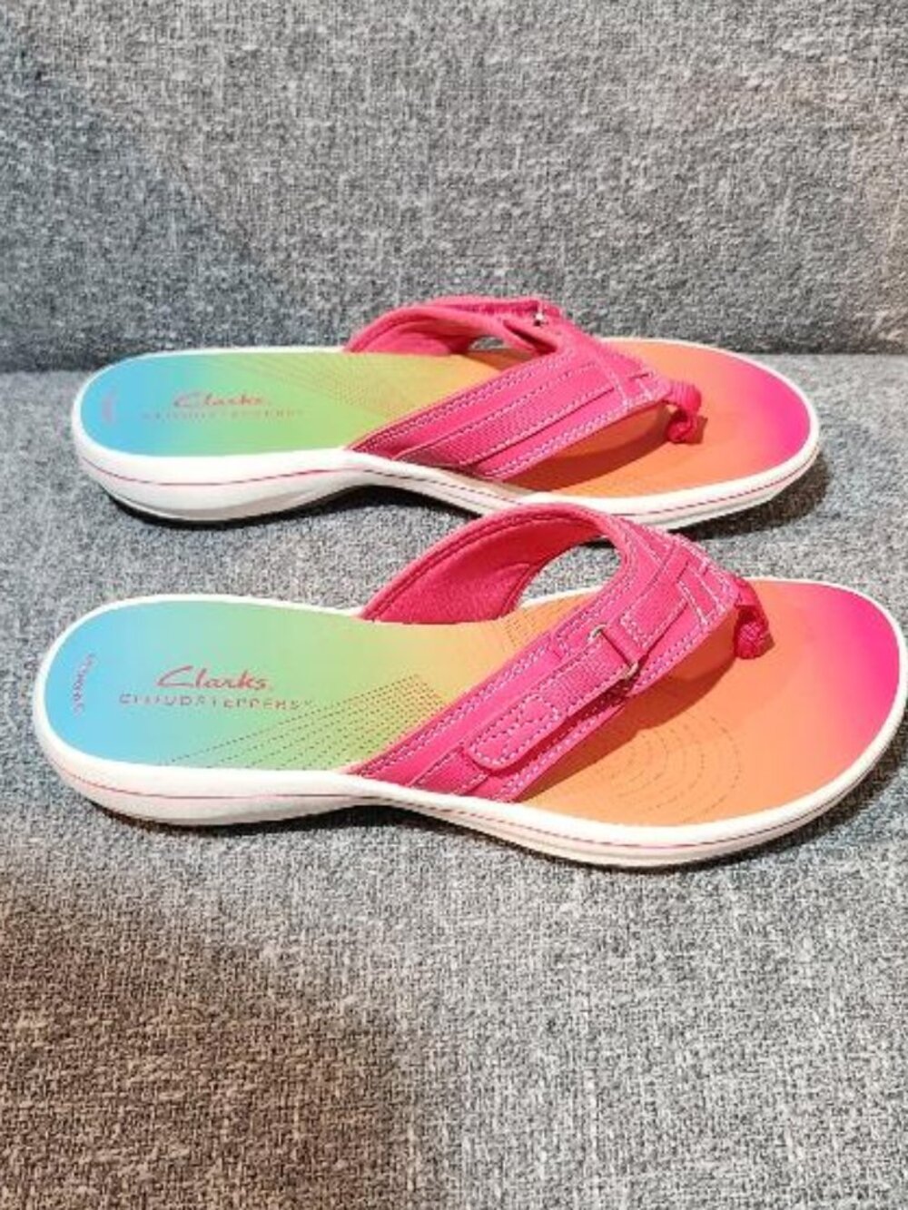 Clarks Cloudsteppers Breeze Reyna Flip Flop Sandals Bright Pink - Picture 3 of 6